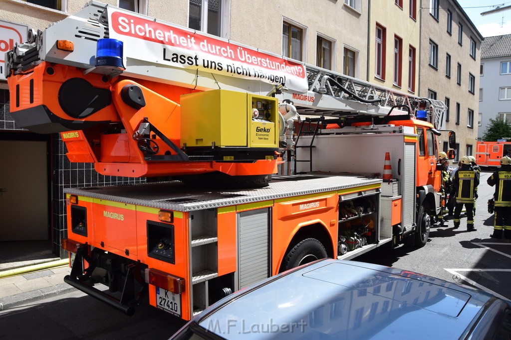 Feuer 1 Kellerbrand Koeln Deutz Grabengasse P059.JPG - Miklos Laubert